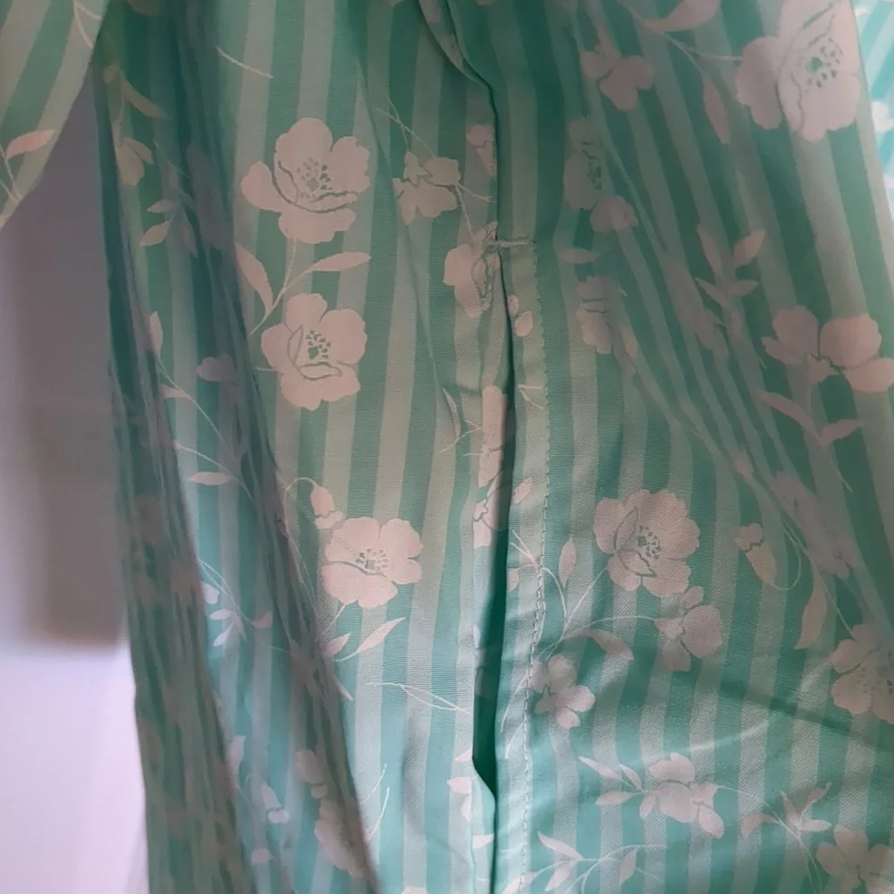 NWOT Blair Green & White Floral Button Down - 2X